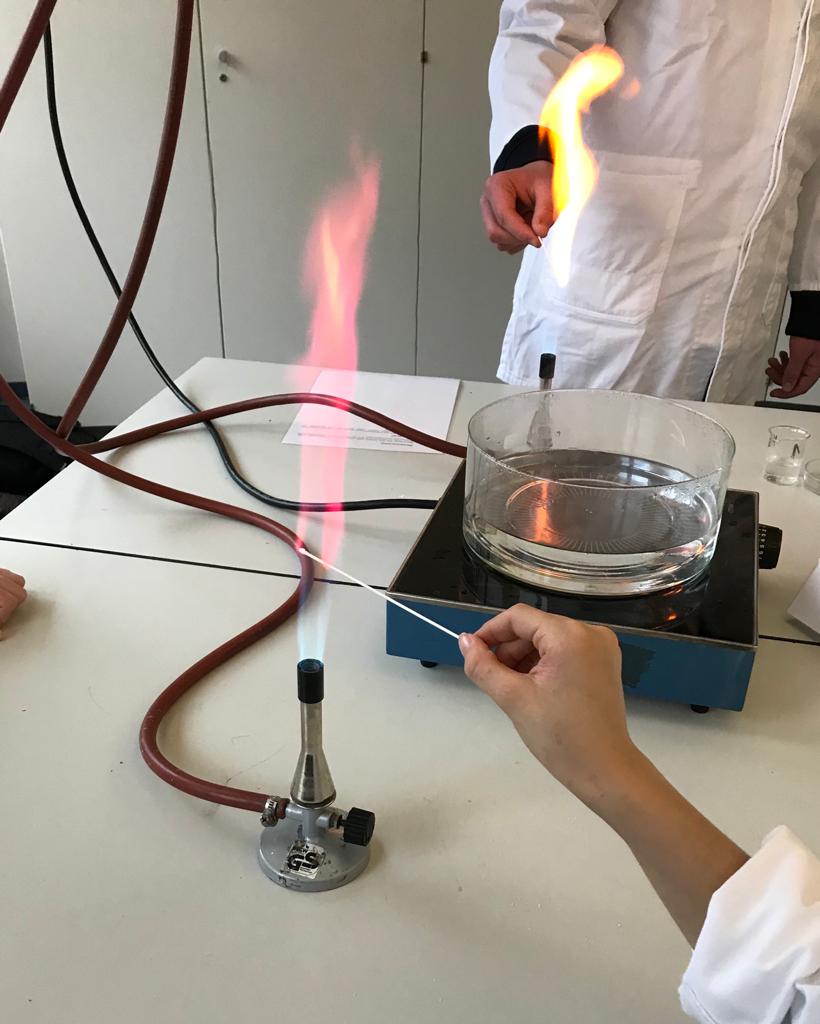 Experiment in Chemie